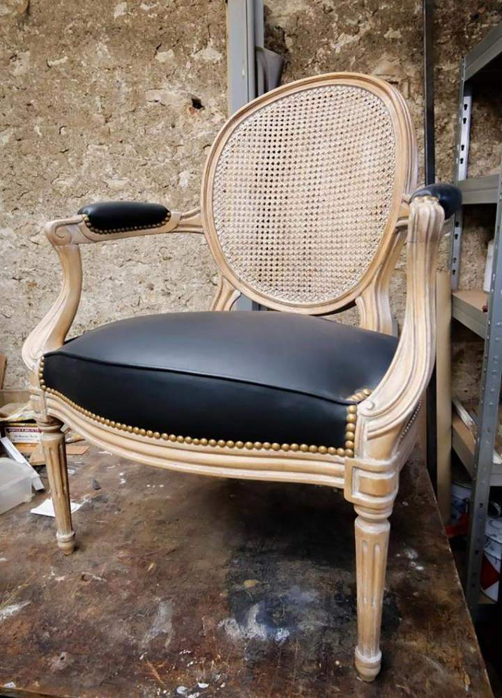 Restauration de meuble ancien Orléans